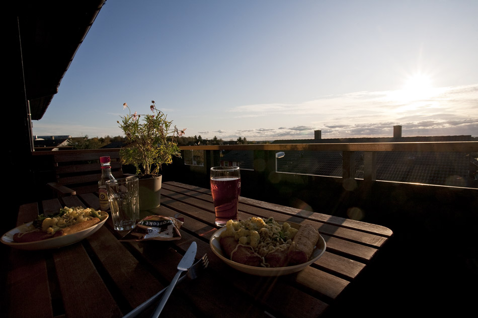 Der Samstag war nochmal richtig richtig schön. Tolles Wetter, Sonne und warm genug um nochmal auf dem Balkon zu Essen.