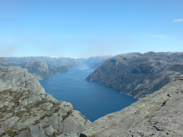 Sonnige Grüße vom  Preikestolen.