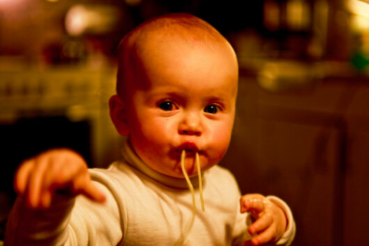 Pasta, mh. Lecker lecker. Ganz wie der Papa. :)